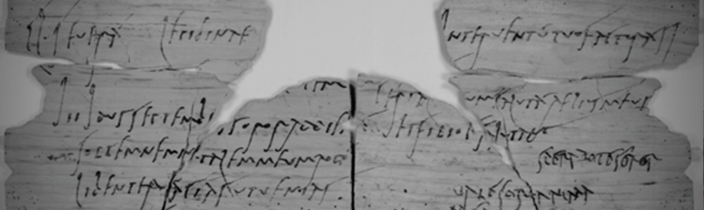 Tabla de madera con una invitación de cumpleaños de Sulpicia Lepidina escrita en Latín